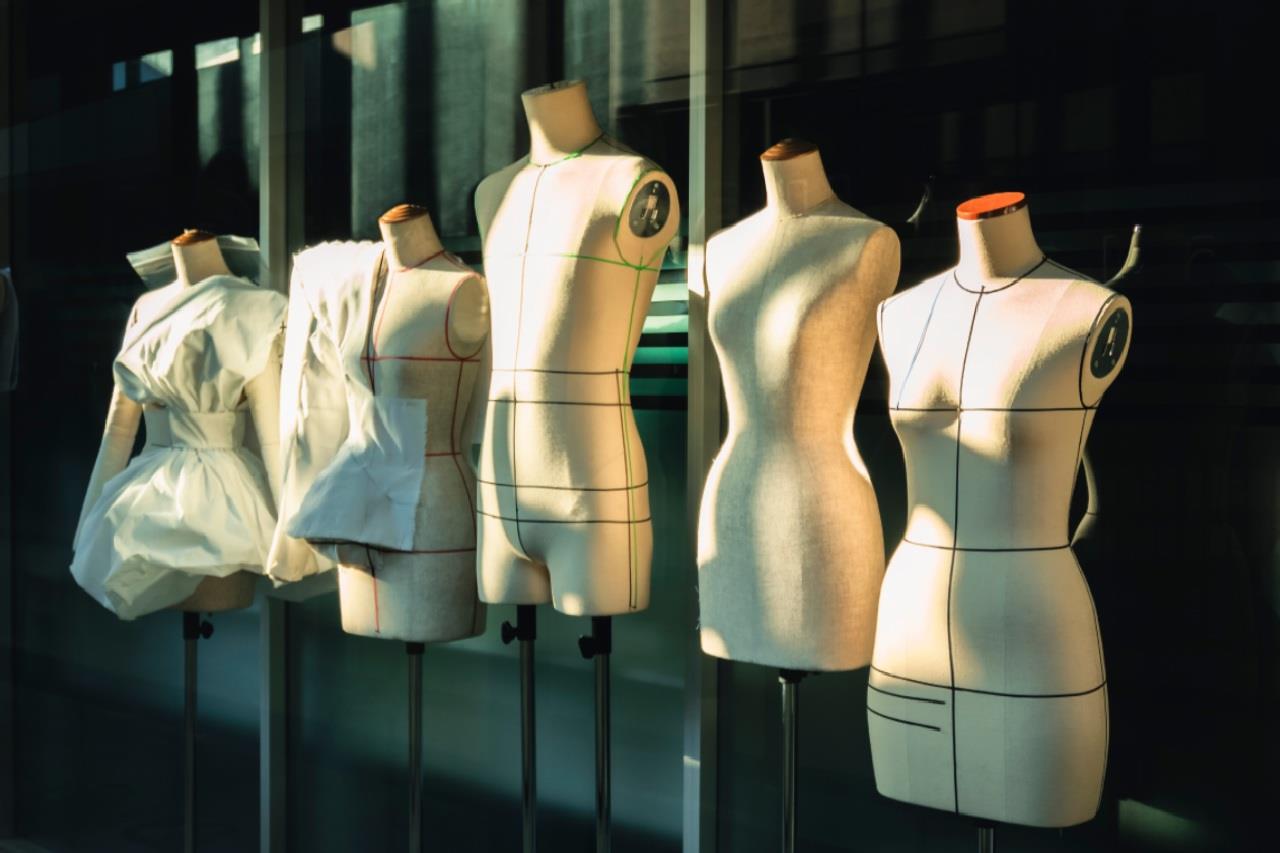 Shop Mannequins - How to Keep Your Sales Uptrending